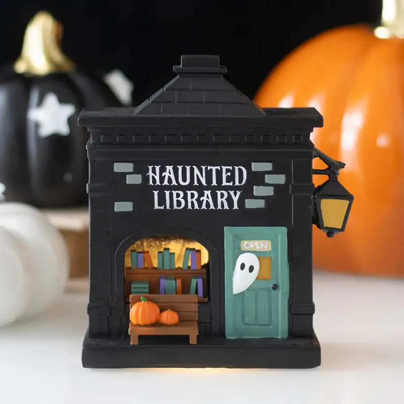 LED-HUS – Hjemsøkt bibliotek – Something Different