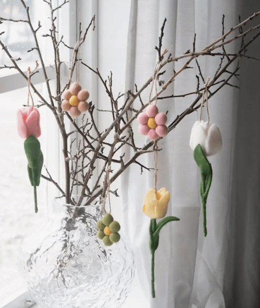 Hovedbilde OPPHENG – Tulipan i tekstil – Alot