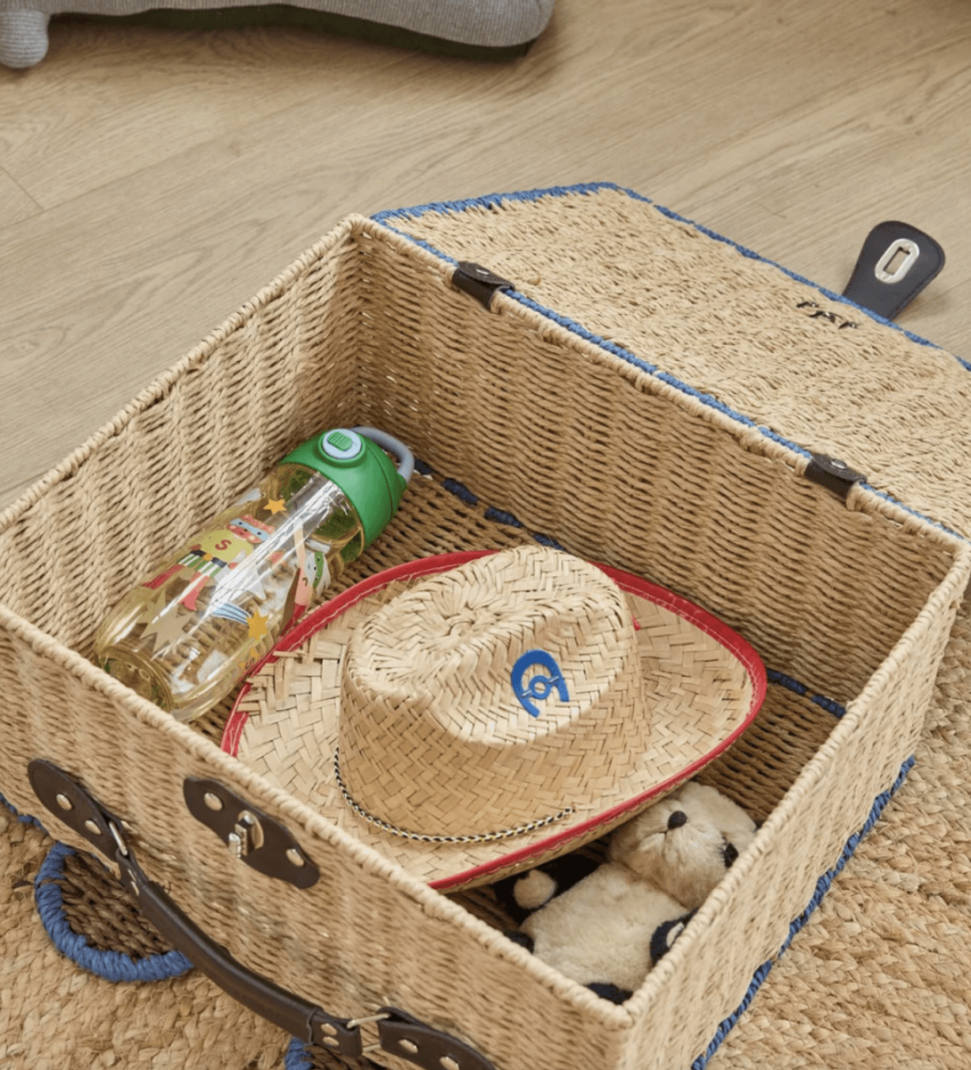 KOFFERT – Bjørn med blå kant – Rice