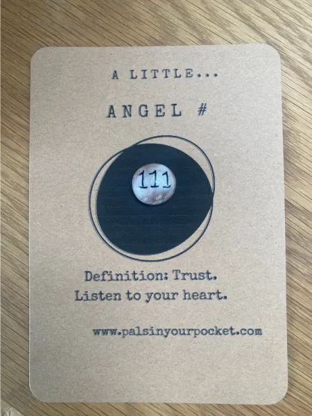 Hovedbilde LOMMEVENN – A Little… Angel #111 – Pals ...