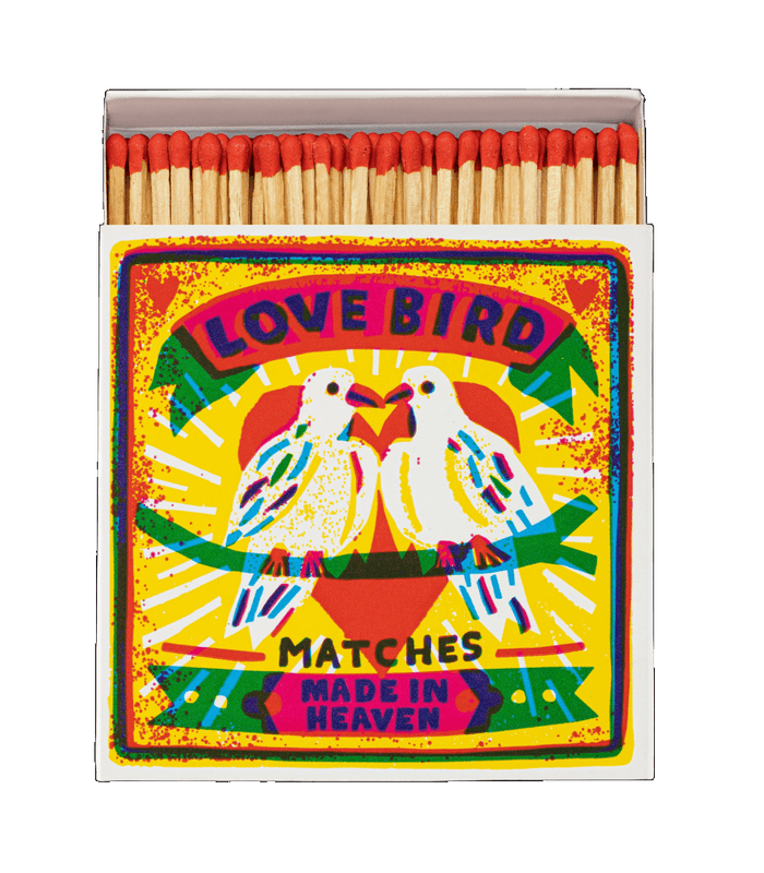 FYRSTIKKESKE – Love Birds – Archivist