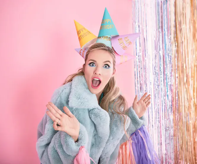 Hovedbilde PARTYHATTER – Happy Birthday – 6 pk – ...